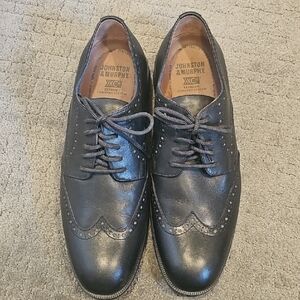 Johnston & Murphy XC4 Black Leather Wingtip Oxfords Waterproof. Men's 9.5.